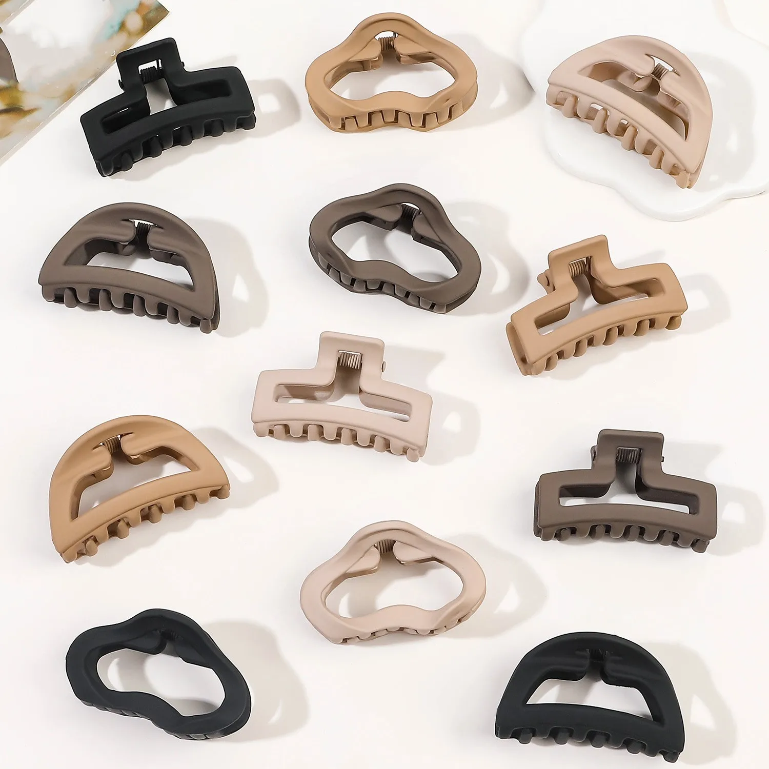 Women Accessories In Wholesale - 2024 ใหม่แฟชั่นขนาดเล็ก Frosted เรขาคณิตคลิป Hairpin Barrettes