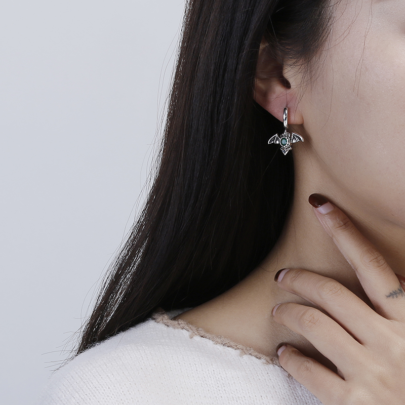 New ARRIVAL Elegant DEVIL BAT  - Tassel Earrings Boho บทวิจารณ์และราคา