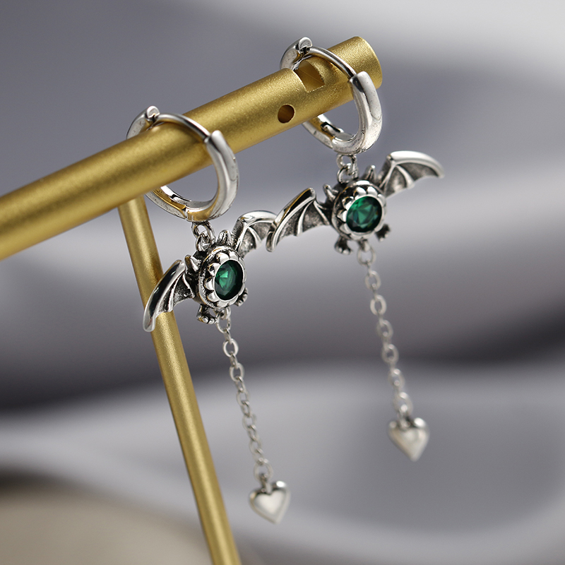 New ARRIVAL Elegant DEVIL BAT  - Tassel Earrings Boho บทวิจารณ์และราคา